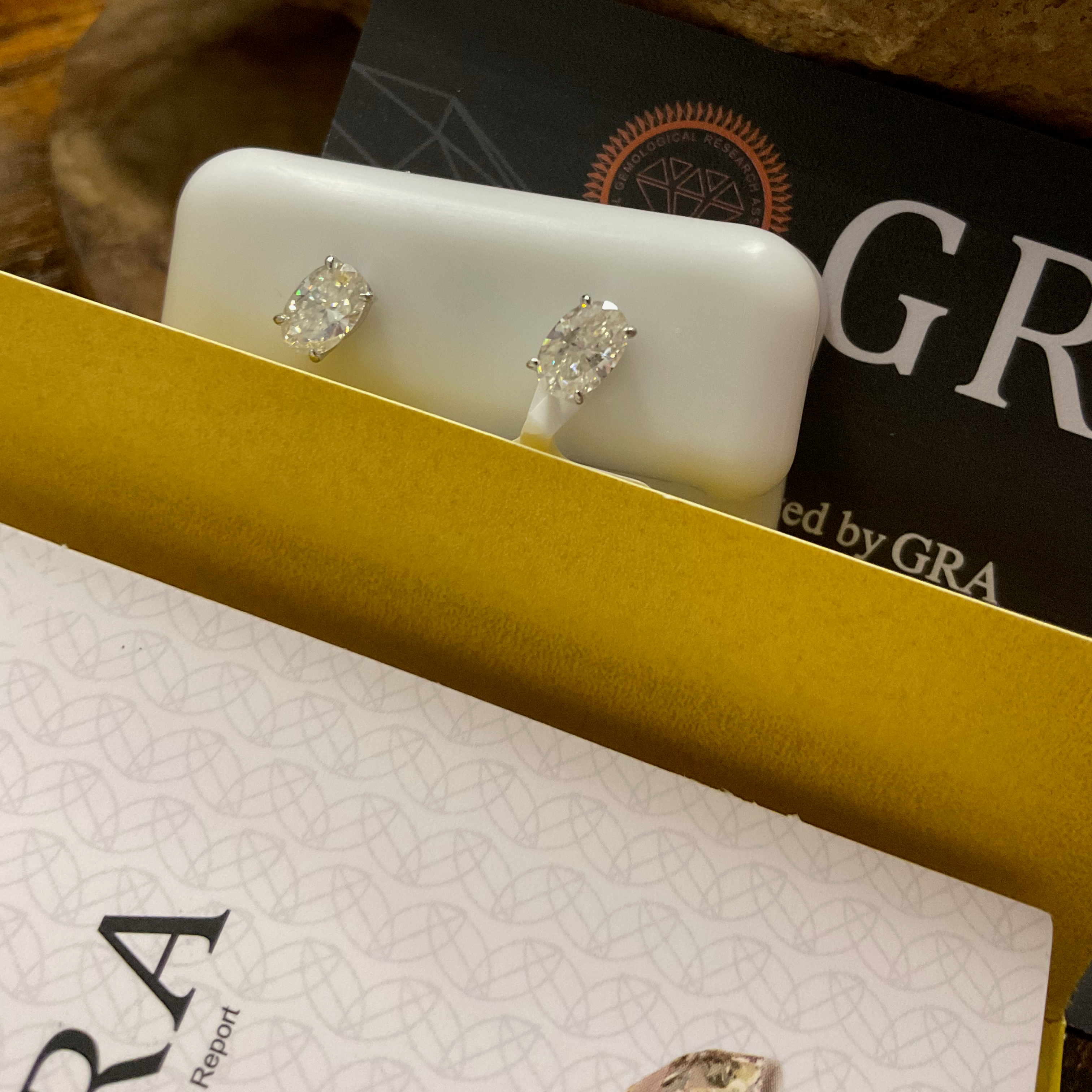 1CT Oval Cut Moissanite Earrings - GRA Certified VVS1